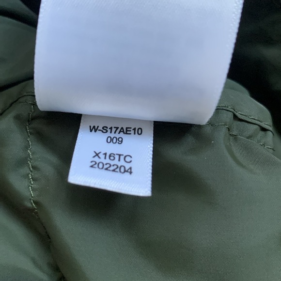 Amazon Essentials Women's Lightweight Water-Resistant Hooded Puffer Coat Size XL - Picture 11 of 13